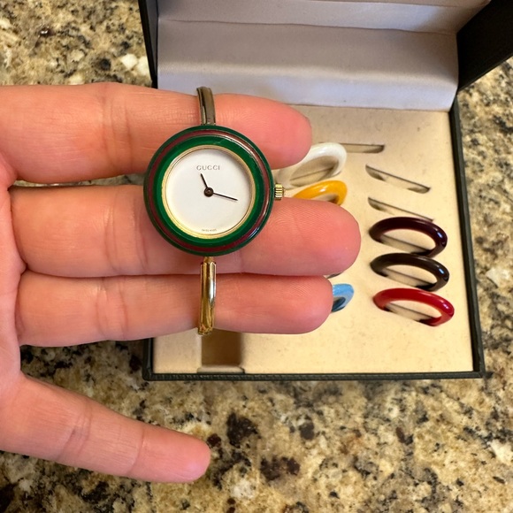 Gucci watch - Picture 4 of 5